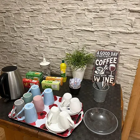 Hostel Budget Izba Pre Velku Rodinu Alebo Skupinu Priatelov Lubochna